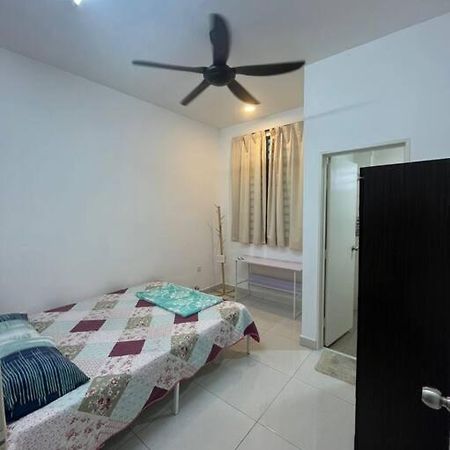Hadeerna Homestay - Double Storey Terrace Chemor Exteriér fotografie