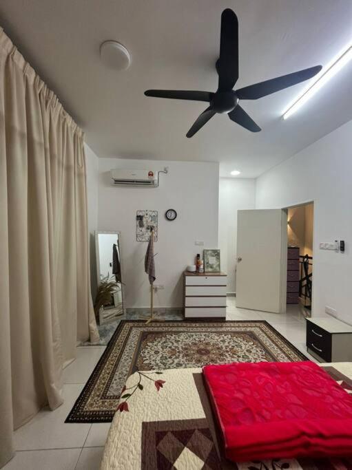 Hadeerna Homestay - Double Storey Terrace Chemor Exteriér fotografie