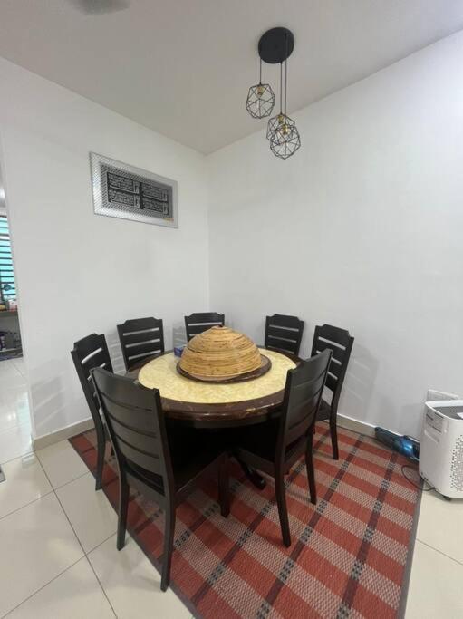 Hadeerna Homestay - Double Storey Terrace Chemor Exteriér fotografie